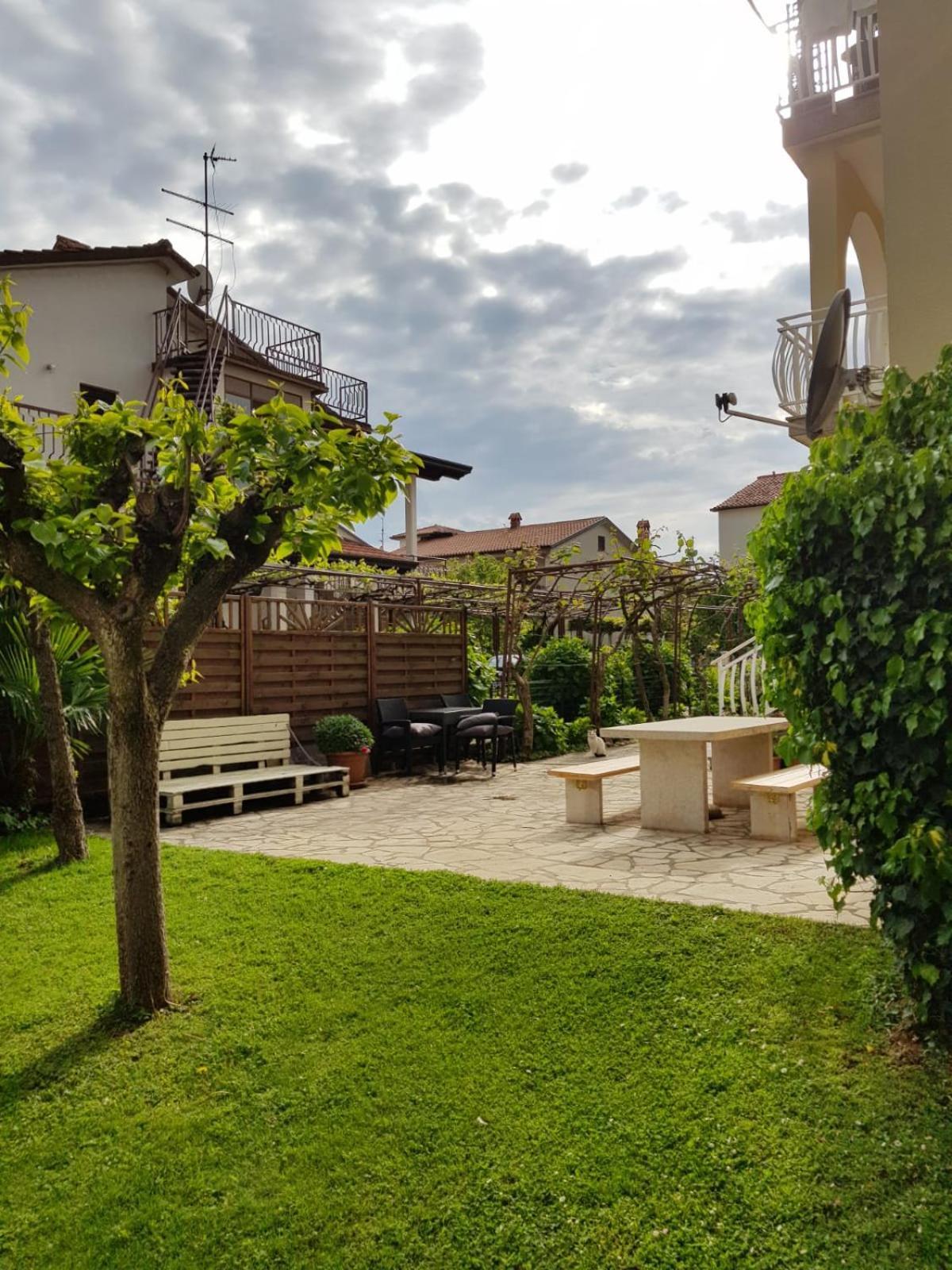 Trbovic Apartments Peaceful Stay With Free Parking, Pet-Friendly, And Bike Storage In Umago Exterior foto