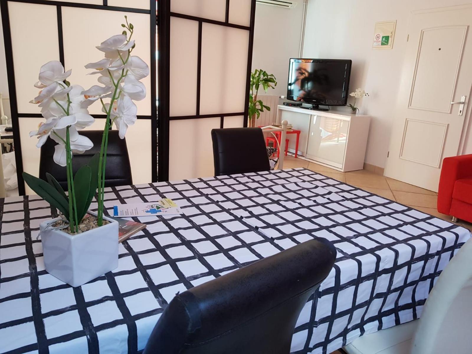 Trbovic Apartments Peaceful Stay With Free Parking, Pet-Friendly, And Bike Storage In Umago Exterior foto