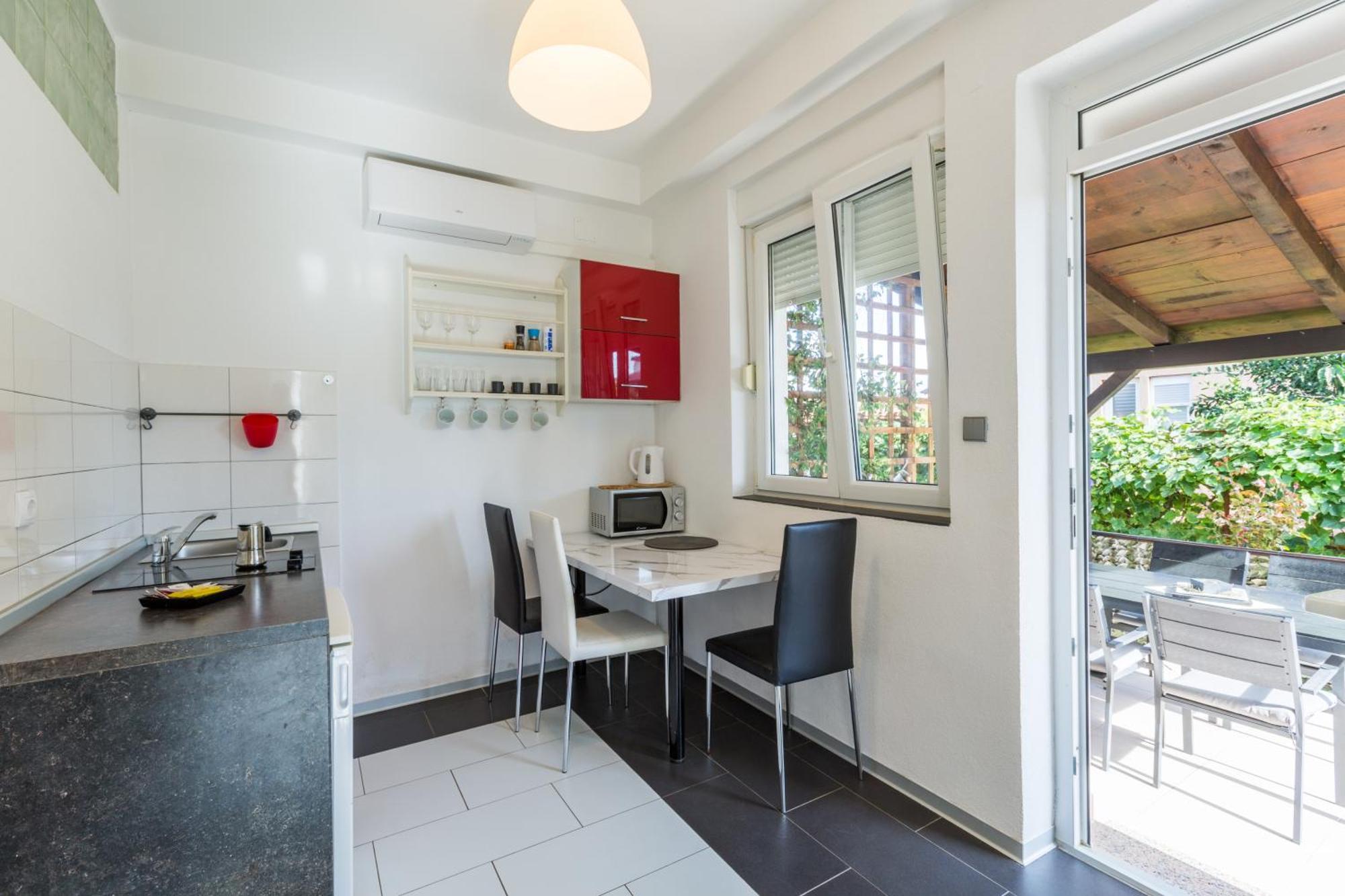 Trbovic Apartments Peaceful Stay With Free Parking, Pet-Friendly, And Bike Storage In Umago Exterior foto