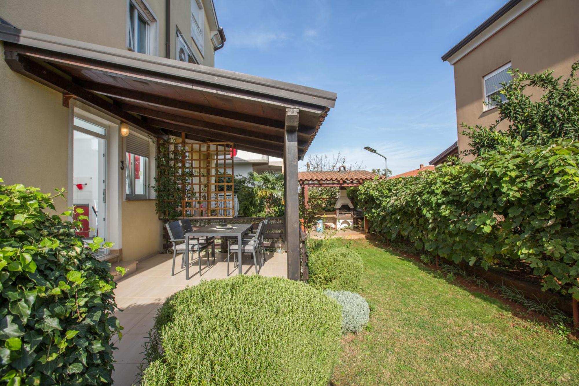 Trbovic Apartments Peaceful Stay With Free Parking, Pet-Friendly, And Bike Storage In Umago Exterior foto