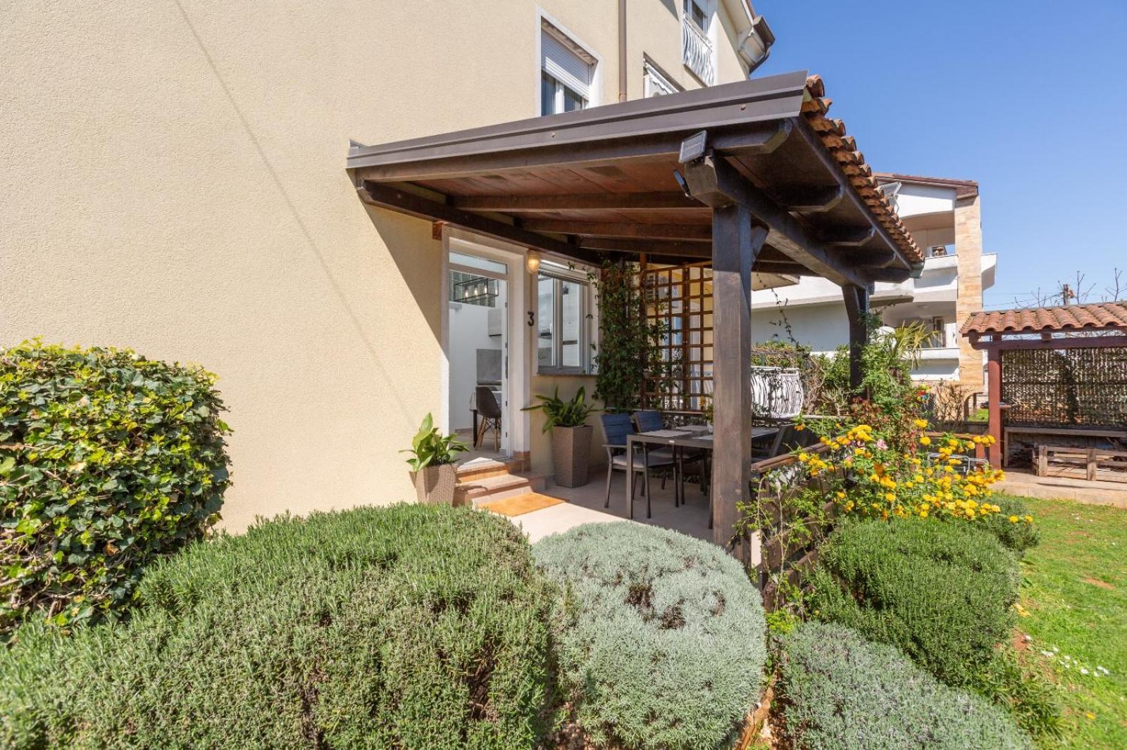 Trbovic Apartments Peaceful Stay With Free Parking, Pet-Friendly, And Bike Storage In Umago Exterior foto